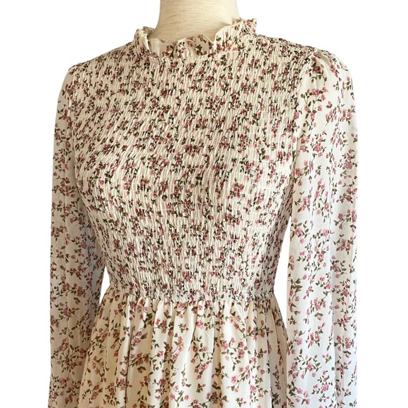 ⭐️ SOLD ⭐️ PETAL & PUP Edwina Shirred Long Sleeve Midi Dress Floral Cream Size 4 - Picture 7 of 13